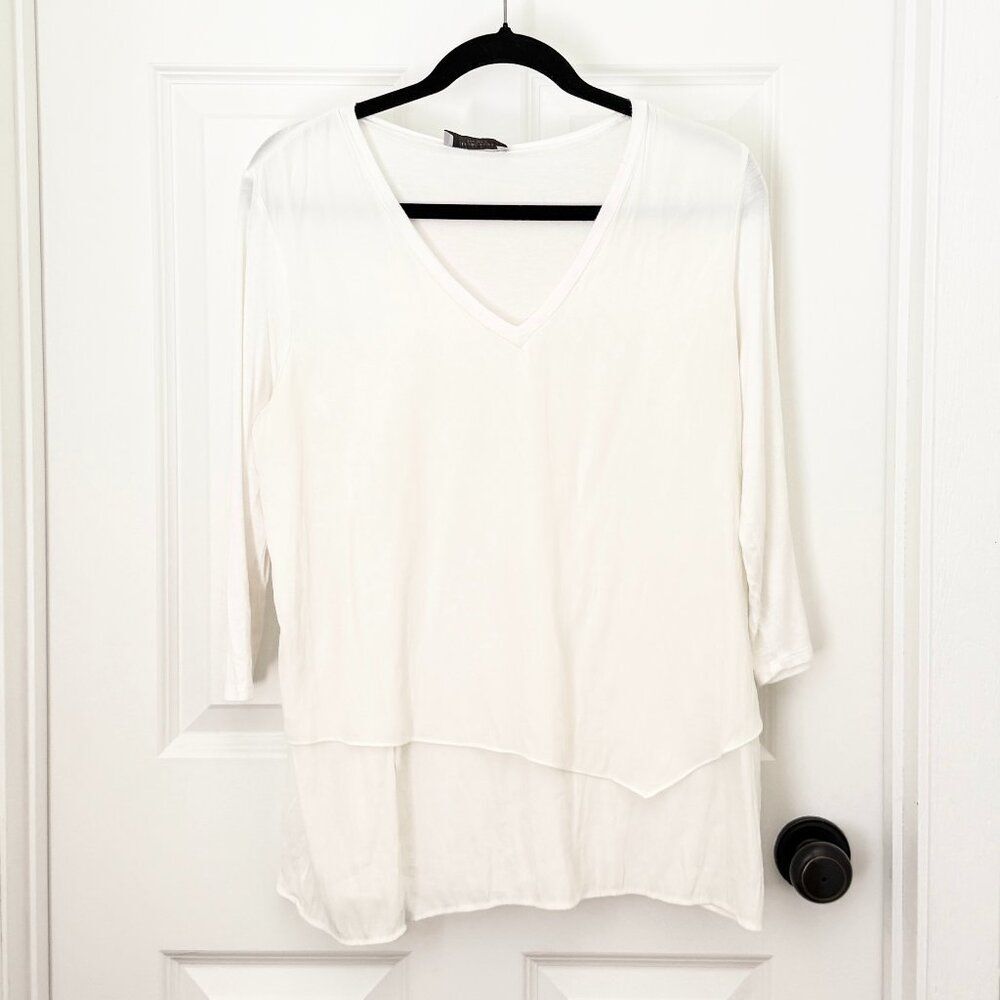 Women Lola & Sophie V Neck Layered Light Weight Top in White Size Medium